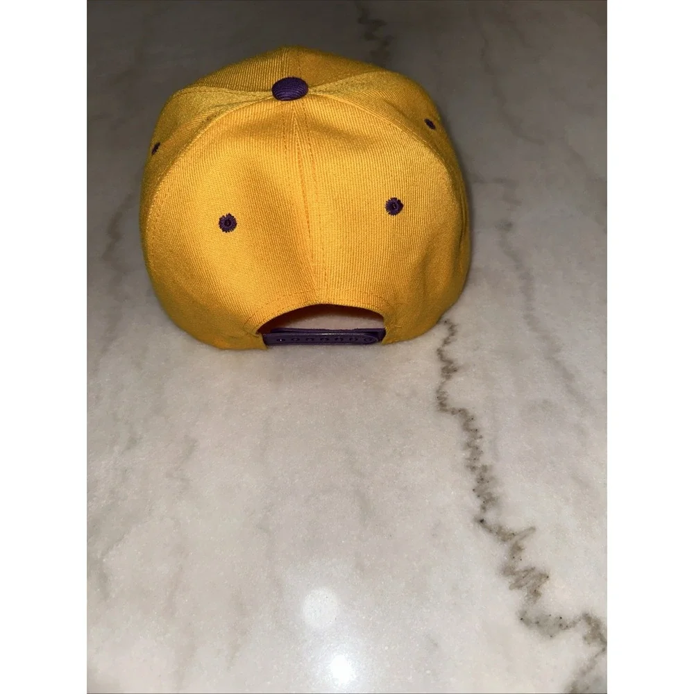 Los Angeles Lakers Snapback‎ Hat Adjustable, Creamy Yellow